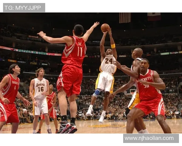 正播火箭与国王激战正酣球迷期待精彩对决与惊喜时刻