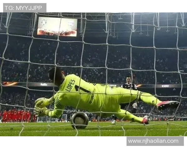 里昂对阵贝西克的精彩对决分析与赛后点评